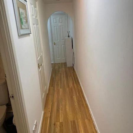 A Cozy Apartment In Barking Barking  Extérieur photo