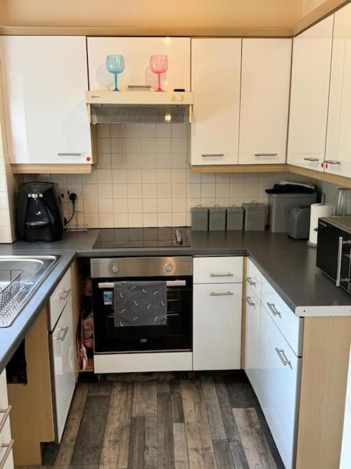 A Cozy Apartment In Barking Barking  Extérieur photo